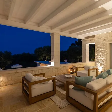 Borgo Montetorto 오스투니